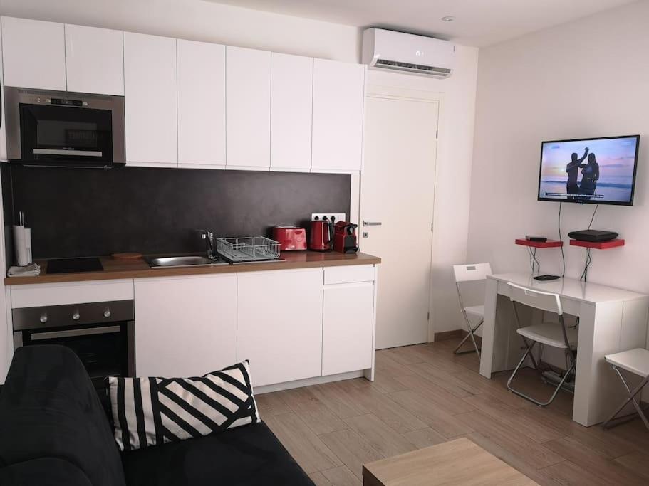 Cosy 2P A 5 Minutes A Pied De La Mer Et Du Centre ม็องตง ภายนอก รูปภาพ